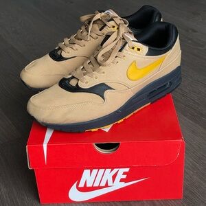 NIKE AIR MAX 1 PREMIUM "ELEMENTAL GOLD" Used